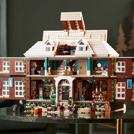 21330 LEGO® Ideas Vienas namuose 21330